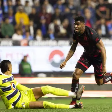 Los Xolos muerden en el Mictlán; golearon al Cruz Azul y el líder se tambalea