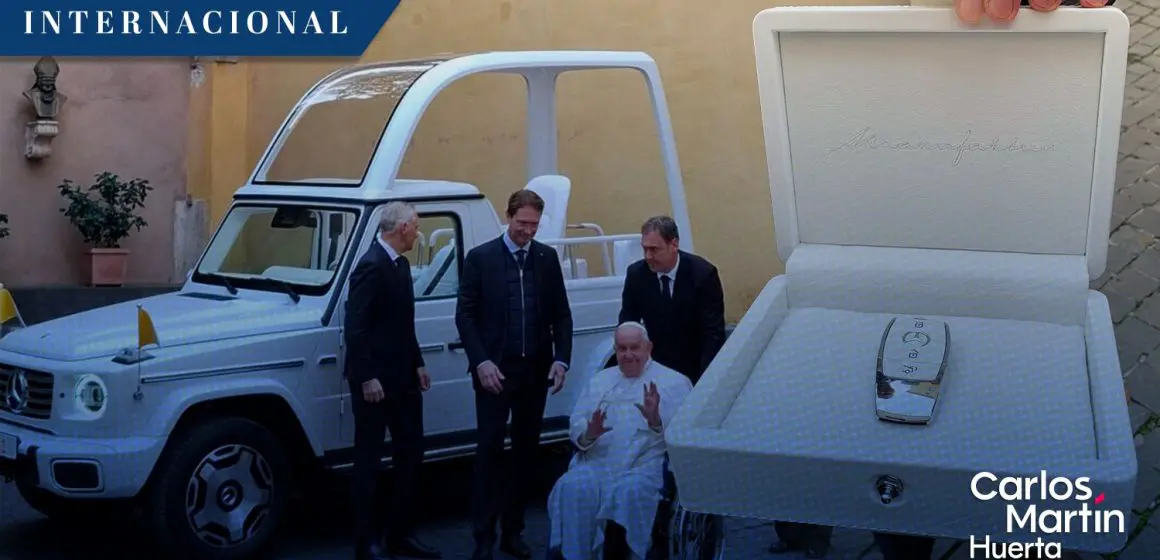 Papa Francisco recibe el primer papamóvil eléctrico