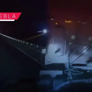 Trailero impide asalto en la autopista Puebla-Orizaba; chocó a sus asaltantes