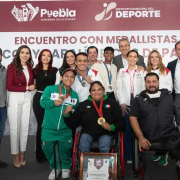 Pepe Chedraui entregó reconocimientos a Atletas Olímpicos y Parlímpicos de París 2024