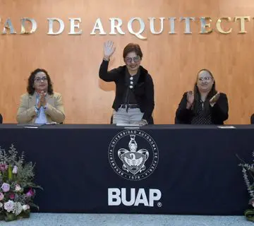 Reconoce la Rectora Lilia Cedillo trayectoria y logros de la Facultad de Arquitectura