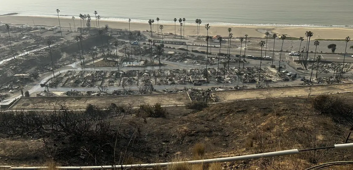 Incendios en Los Ángeles dejan once muertos; avanza su contención