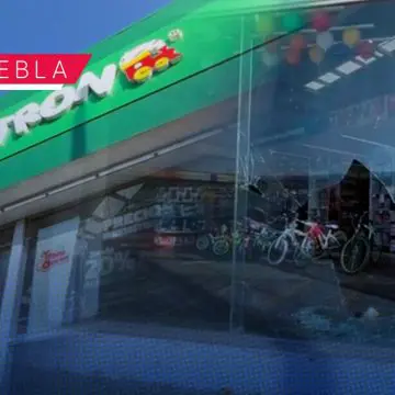 Por tercera vez, dan cristalazo a tienda Juguetrón en el Boulevard 5 de Mayo