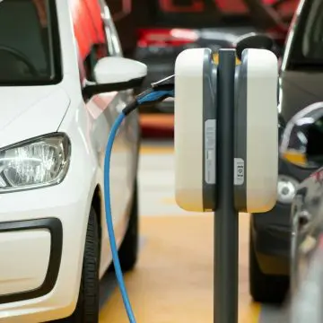 Puebla está preparada para recibir la primera planta armadora de autos eléctricos “Olinia”