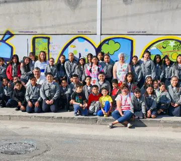 Impulsa la BUAP identidad cultural y lenguas maternas en escolares, a través del arte muralista
