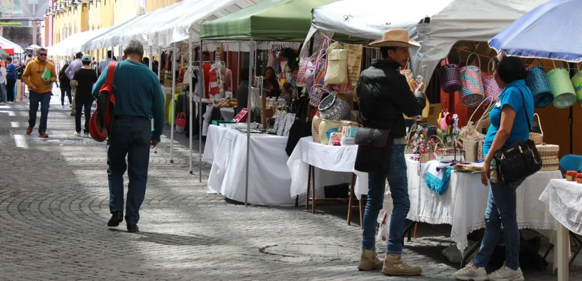 Gobierno estatal impulsa economía con “Mercaditos Solidarios” en Puebla