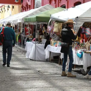 Gobierno estatal impulsa economía con “Mercaditos Solidarios” en Puebla