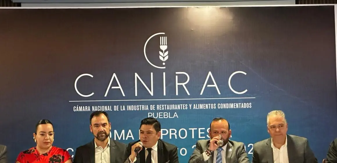 Juan José Sánchez asume presidencia de Canirac Puebla para el periodo 2025-2026