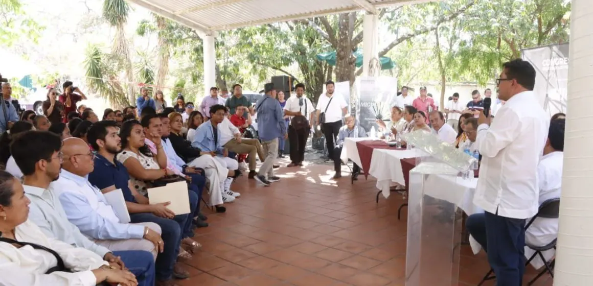 Congreso del Estado realiza foro migrante en Acatlán de Osorio