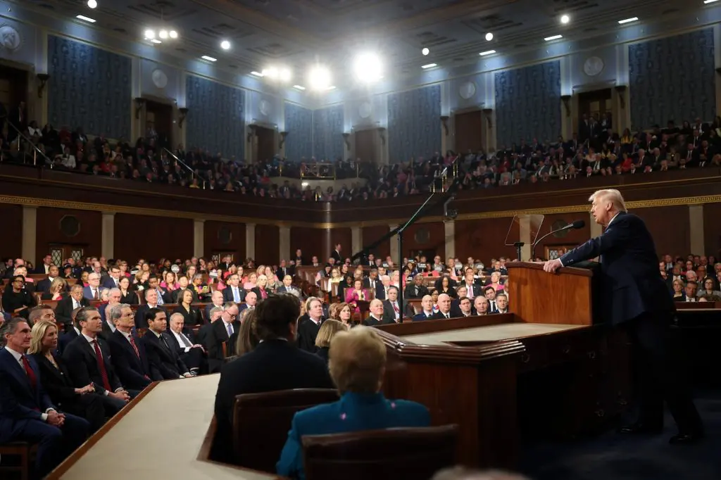 Trump insiste en aranceles y anuncia medidas contra cárteles mexicanos 1 Discurso de DOnald Trump ante Capitolio