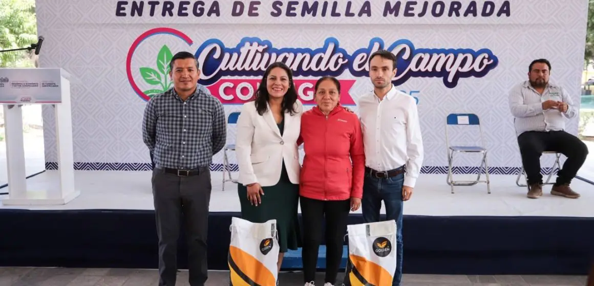 Entrega Lupita Cuautle apoyos para fortalecer el campo en San Andrés Cholula