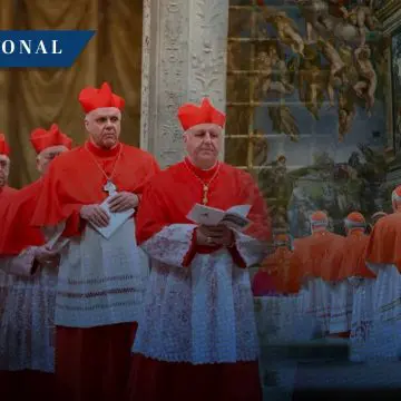Llegan a Roma los 133 cardenales que elegirán al nuevo Papa
