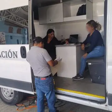FGE Puebla lanza unidad móvil para constancias de no antecedentes penales