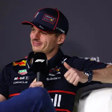 Max Verstappen se lleva la pole en Arabia Saudita