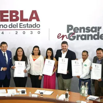 Puebla brilla con 60 medallas en Concurso Nacional de Marcas de Mezcal 2025