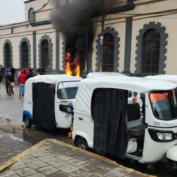 Violencia en Acatzingo: Disturbios por robo de autopartes terminan en vandalismo