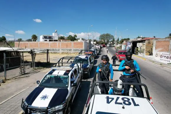 Tras persecución, detienen a hombre que portaba un arma de fuego sin licencia en Atlixco