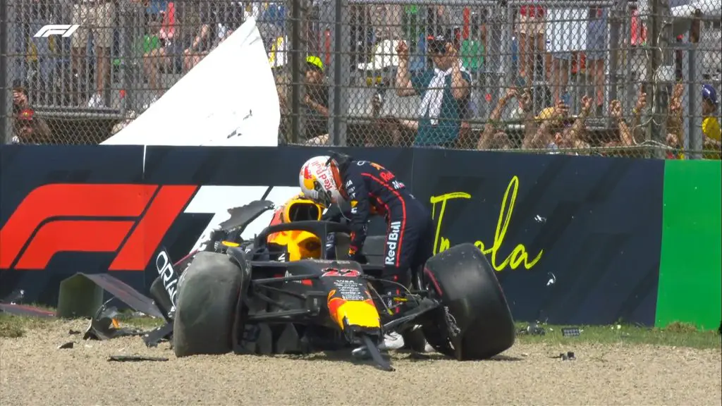 Yuki Tsunoda sufre fuerte accidente en clasificación del GP de Imola 1 Accidente Yuki Tsunoda 2