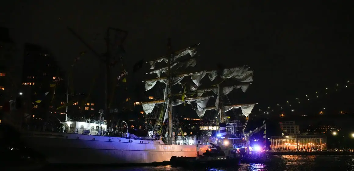 Accidente del buque Cuauhtémoc en Nueva York: Schumer cuestiona falta de remolcador