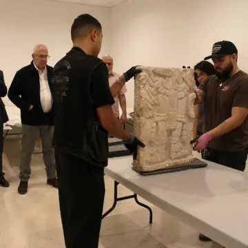 México recupera fragmento de panel maya en EE.UU.