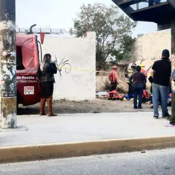 Hombre en estado de ebriedad muere al caer a un pozo de 20 metros en Amozoc
