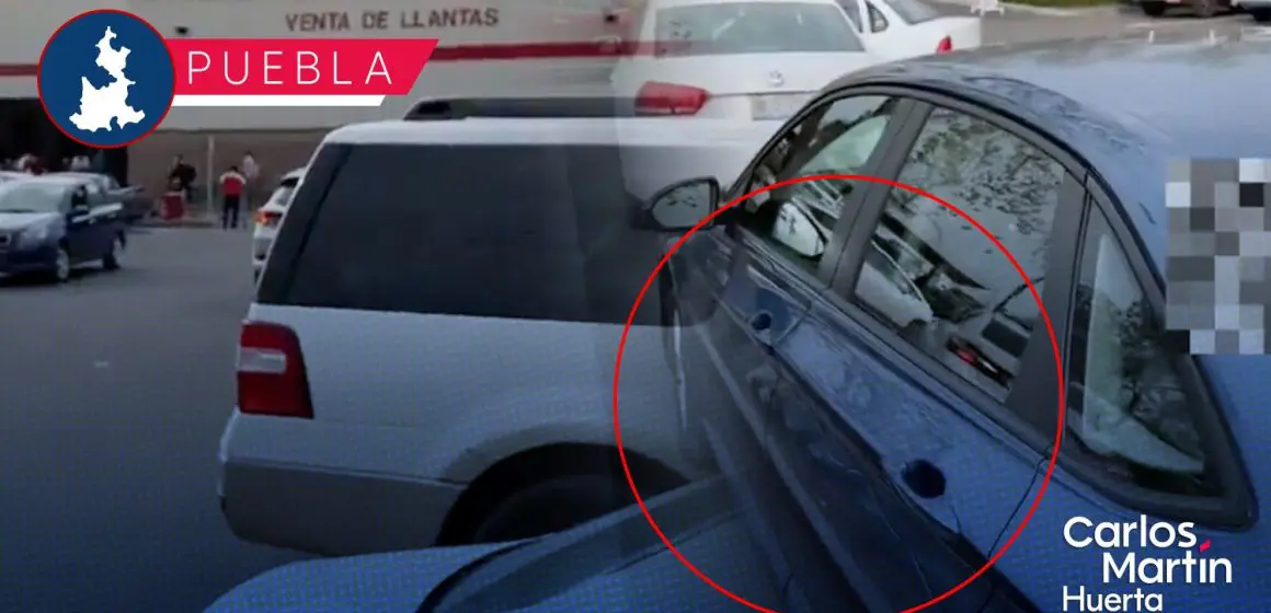 Sujeto raya coche en estacionamiento de Costco Puebla tras disputa por lugar