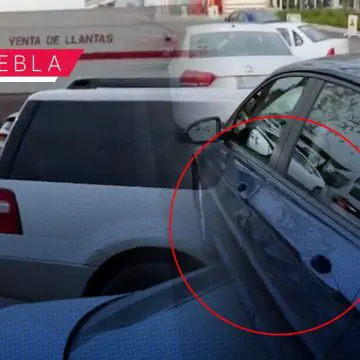 Sujeto raya coche en estacionamiento de Costco Puebla tras disputa por lugar