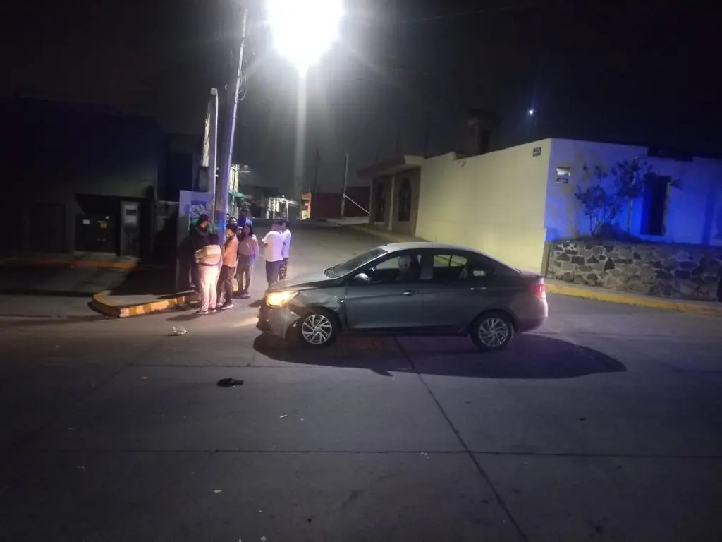 Elementos de la dirección vial de Cuautlancingo detienen a un hombre por daño en propiedad ajena 1 WhatsApp Image 2025 05 04 at 6.29.01 PM 3