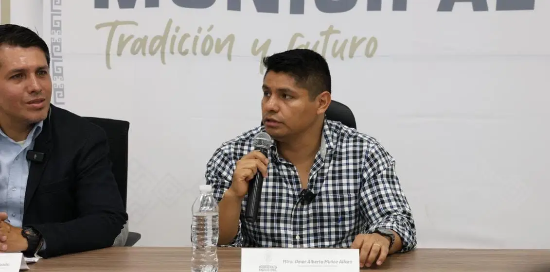 Omar Muñoz anuncia maratón de obras de pavimentación en Cuautlancingo