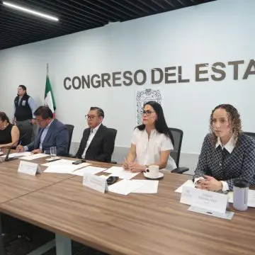 Aprueba Comisión del Congreso reformas para armonizar la Constitución local con la federal