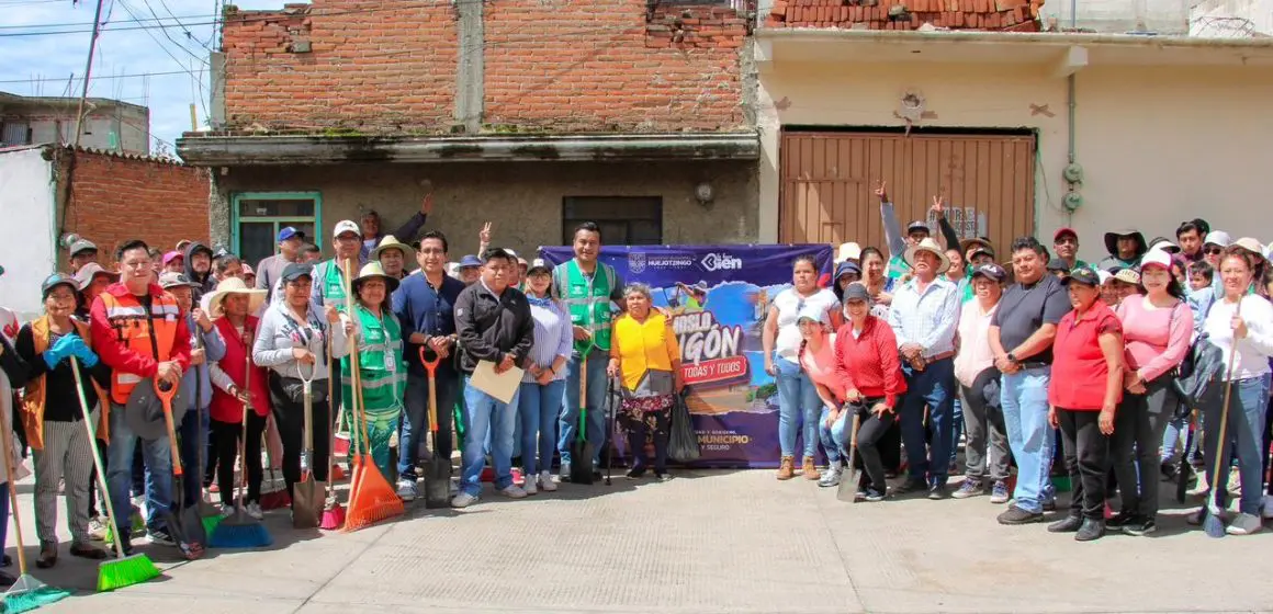Faena comunitaria transforma la imagen urbana de Huejotzingo