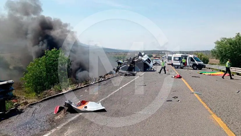 Choque múltiple en la Cuacnopalan-Oaxaca deja al menos 10 muertos 1 accidente Cuacnopalan Oaxaca 1