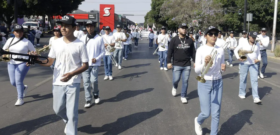 Trabajadores poblanos: Piden 30 días de aguinaldo y reducción de ISR