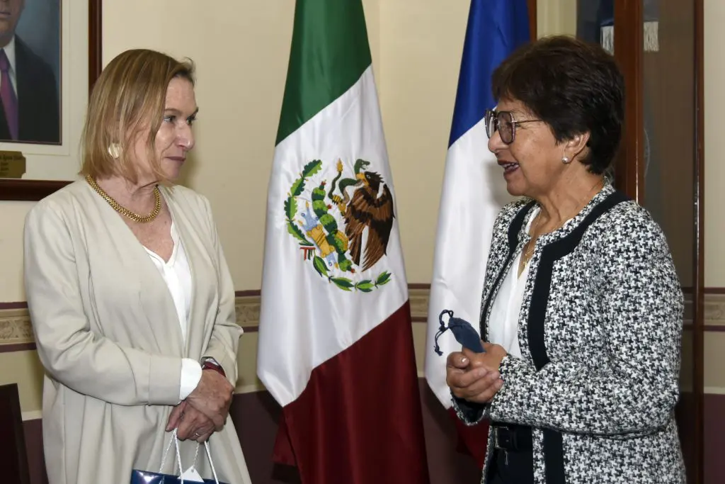 La BUAP y la Embajada de Francia fortalecen lazos para impulsar movilidad estudiantil y proyectos tecnológicos 1 Para establecer mecanismos de doble titulación y fomentar la enseñanza de la lengua francesa.