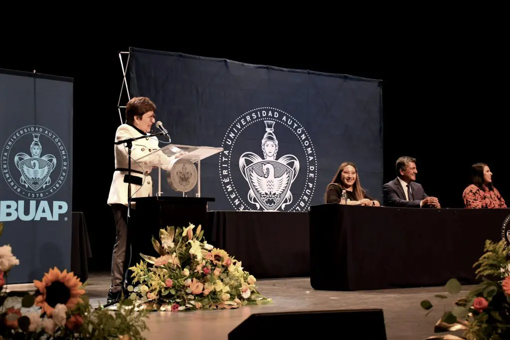 Preside Rectora Lilia Cedillo graduación de egresados de las preparatorias del Complejo Regional Centro y de la Lázaro Cárdenas 1 B Graduacion 3