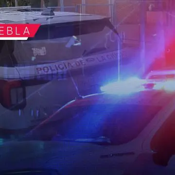 Balean automóvil de mujer policía en Guadalupe Hidalgo