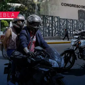 Aprueban en Puebla reforma para regular motocicletas y servicios de reparto: nuevas obligaciones