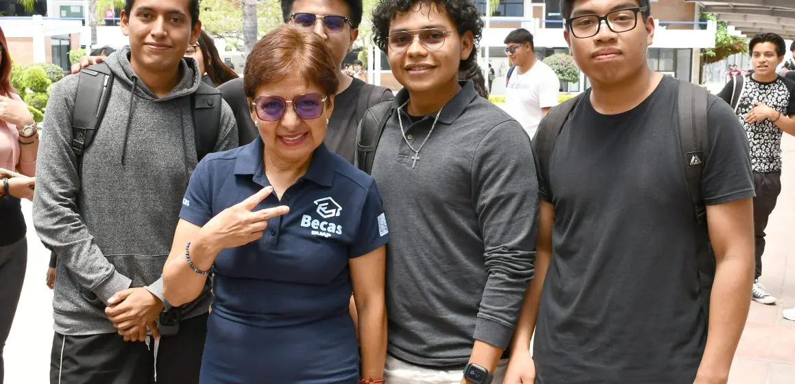 El Programa Integral de Becas de la BUAP apoya a cerca de 17 mil estudiantes al año
