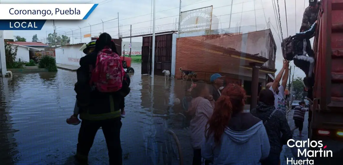 Inundación en primaria Emiliano Zapata de Coronango: Acuden a clases y más tarde los evacúan