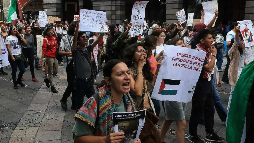 Poblanos se unen a marchas pro Palestina; exigen a México romper relaciones con Israel 1 Poblanos se unen a marchas Pro-Palestina; exigen a México romper relaciones con Israel