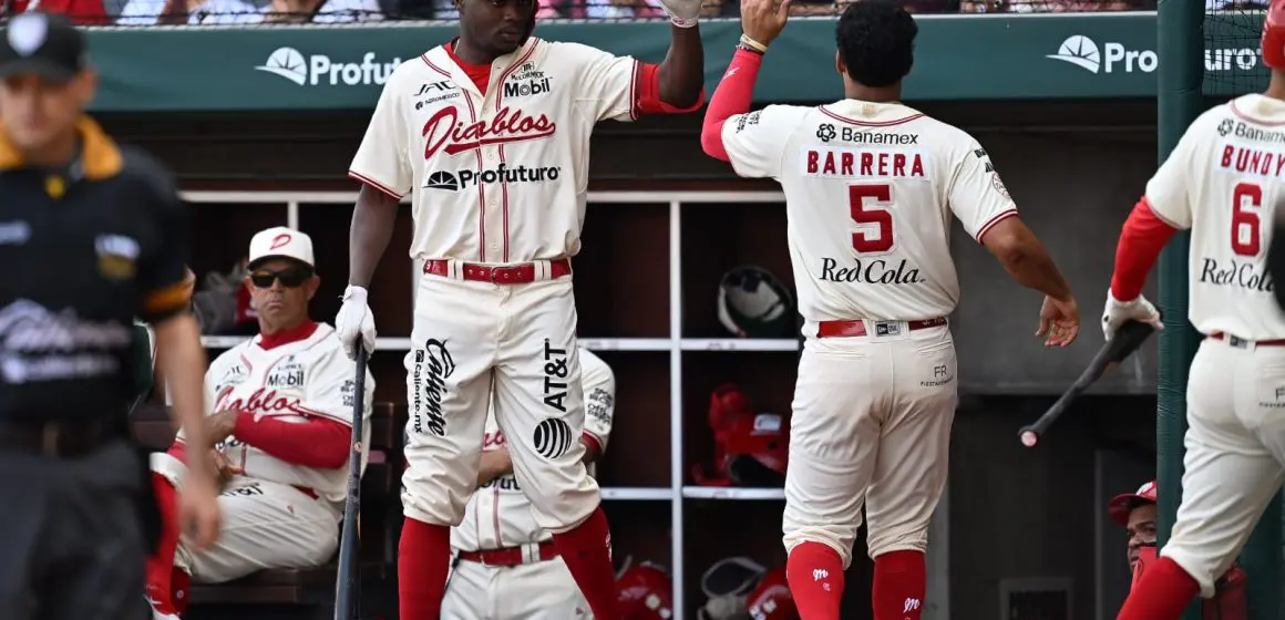 Los Diablos vencieron a los Pericos y completaron la barrida en el Alfredo Harp