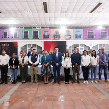 Lupita Cuautle fortalece la atención ciudadana con capacitación en trámites
