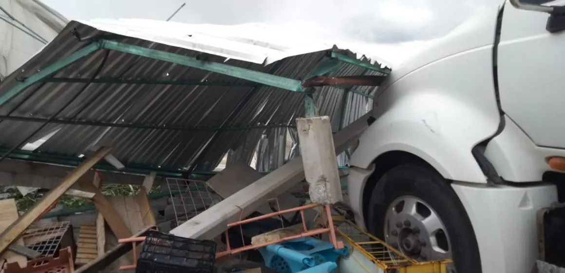 Gobierno de Puebla atiende de forma inmediata a afectados por tornado en Chignahuapan