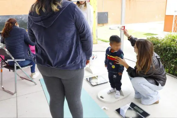 DIF Municipal de Puebla, atiende a 113 niños con desnutrición en San Miguel Espejo