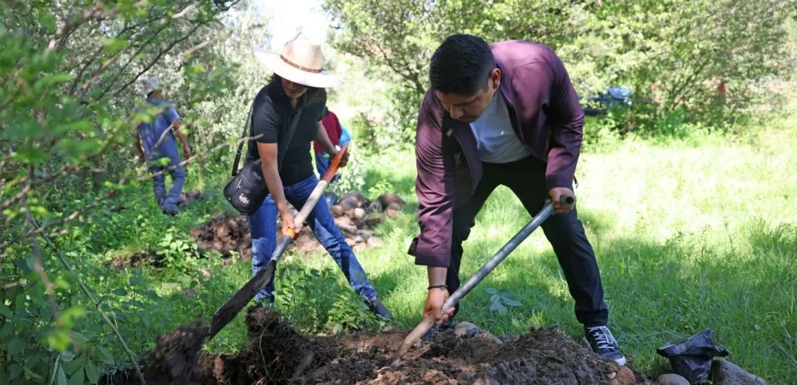 Encabeza Omar Muñoz jornada de reforestación en San Lorenzo Almecatla
