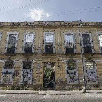 Más de mil casas en el Centro Histórico de Puebla estarían abandonadas; Ayuntamiento prepara plan de rescate