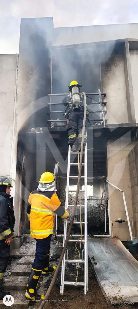 Madre e hija mueren en incendio de vivienda en Almecatla 1 sofocan incendio Almecatla 1