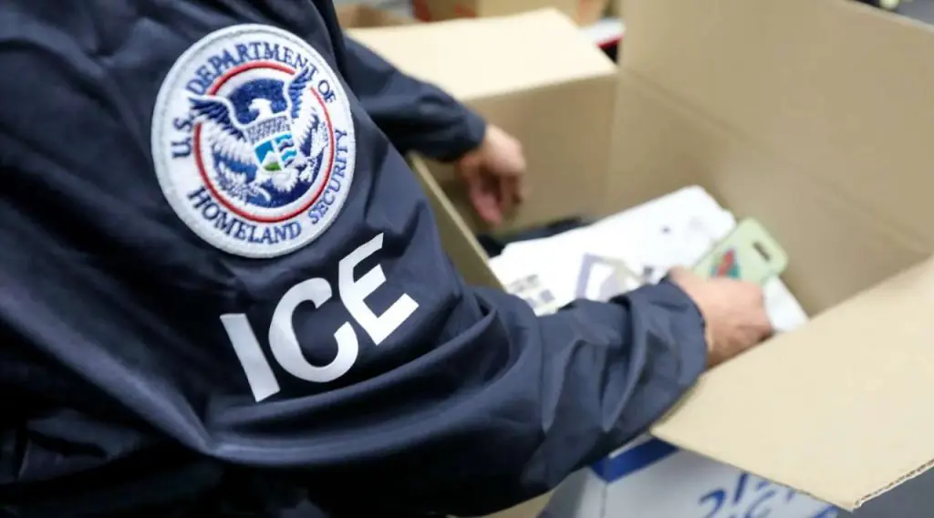 Estados Unidos ordena uso de tobilleras electrónicas para más de 180 mil migrantes 2 EE.UU . ordena uso de tobilleras electronicas para mas de 180 mil migrantes 3