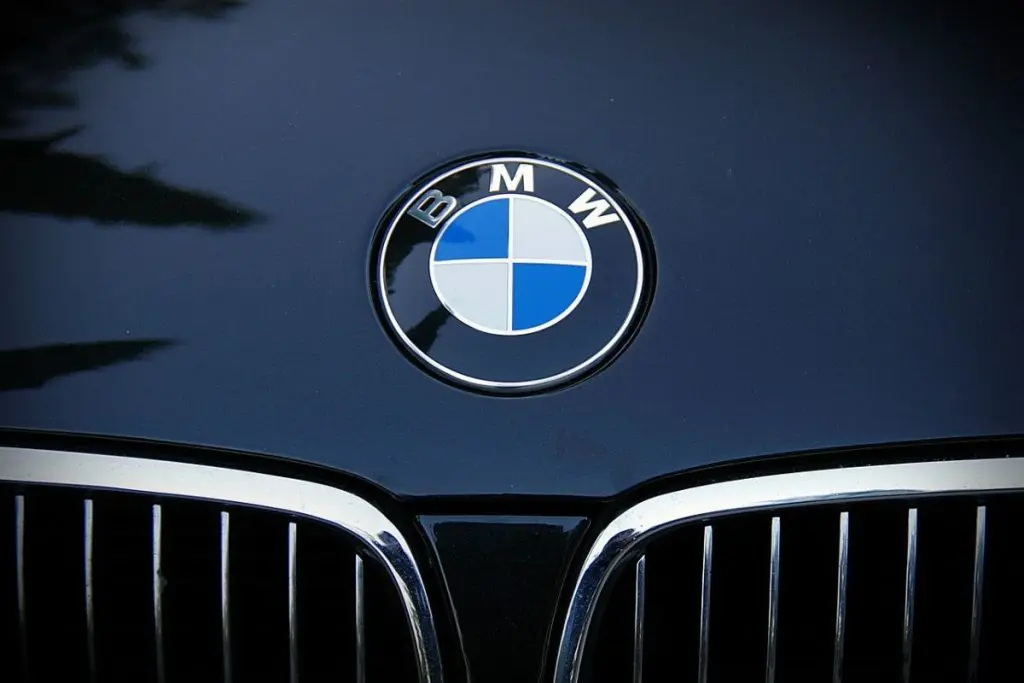 Frustran robo de BMW cerca del Hospital San José en Puebla 1 Frustran robo de BMW cerca del Hospital San José en Puebla