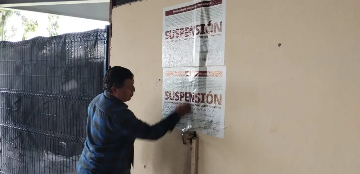 Profeco clausura autolavado en Angelópolis por intento de cobro de 9 mil pesos